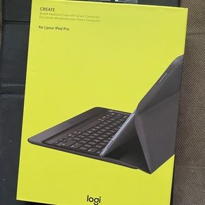 iPad Pro Keyboard Hardcover Case